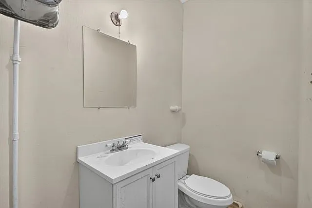 607 W Roosevelt Rd — Photo 35