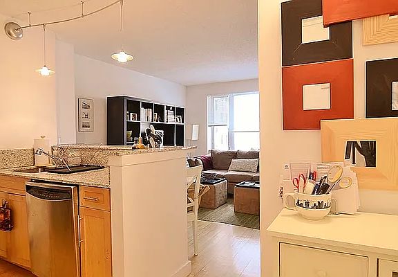 4th image of 53 Boerum Pl APT 6K