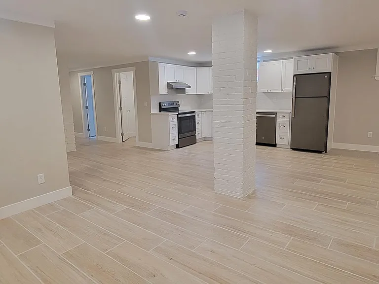 1584 Meade St — Photo 3