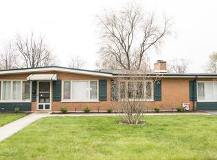 7915 W 98th St, Hickory Hills, IL