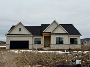 5381 Championship Dr, Linden, MI 48451