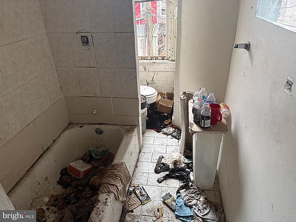 4th image of 532 N Payson St