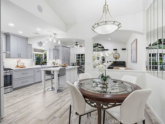 5th image of 23515 Meriden Pl