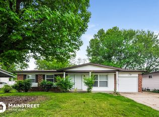 635 Sherwood Dr, Florissant, MO