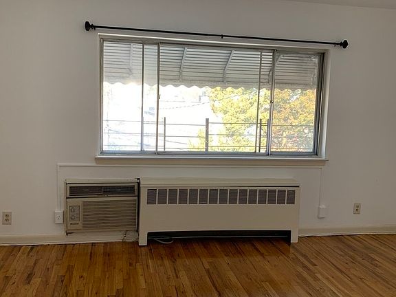 2nd image of 428 W 259th St #2