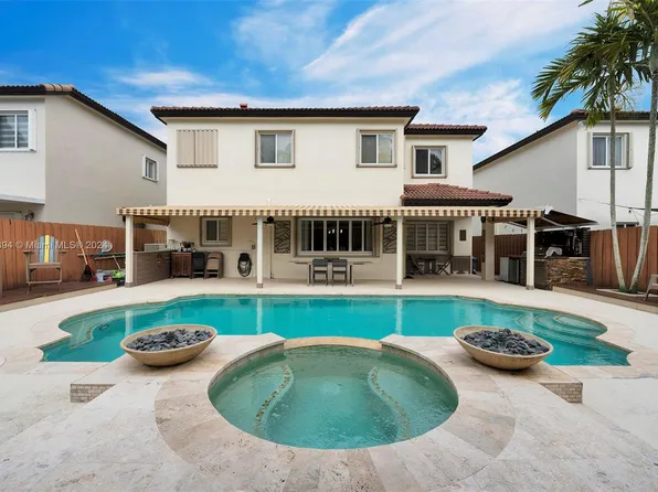 16634 SW 50th Ter, Miami, FL 33185