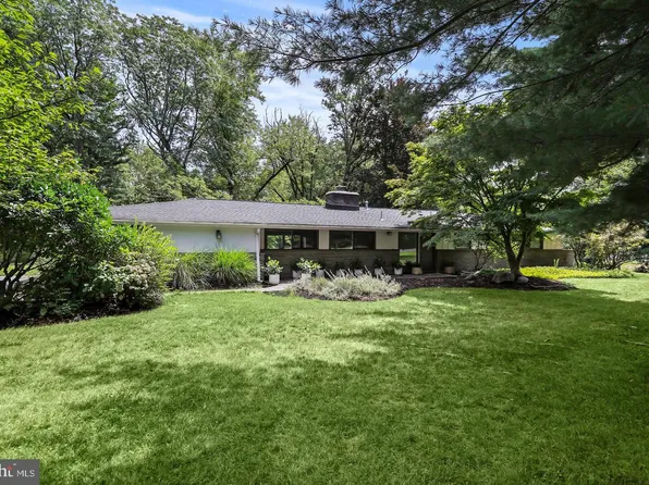 1004 Mercer Rd, Princeton, NJ 08540