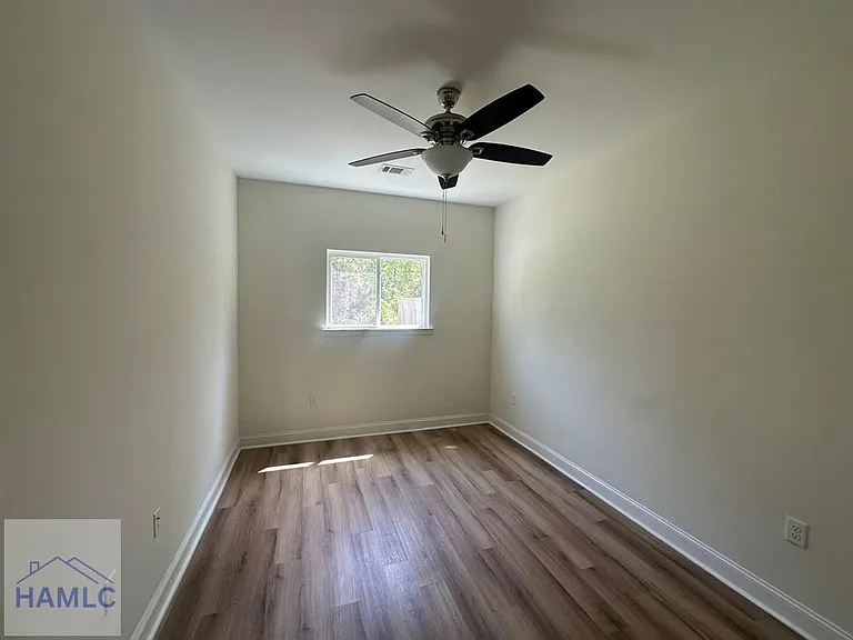 373 Carter Rd #B — Photo 9