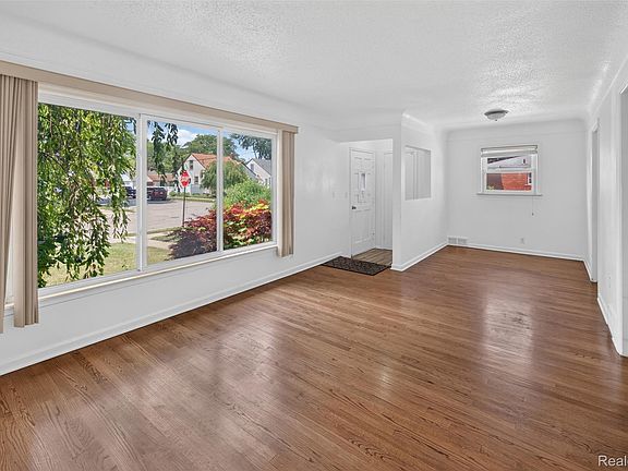 2nd image of 22864 Lambrecht Ave