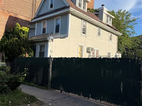 11614 Bessemer Street, Richmond Hill, NY 11418