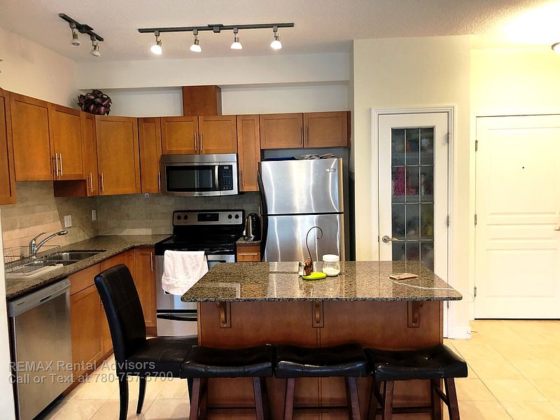 Edmonton Apartment for rent - 2 Bedrooms — photo 3
