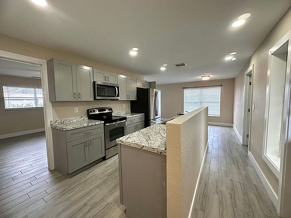 3rd image of 3629 SE 15th Pl