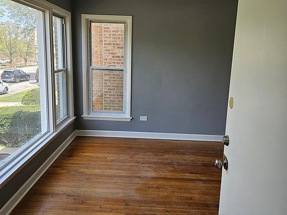 3rd image of 6225 W Fullerton Ave APT 1
