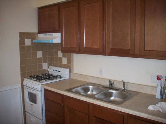 2nd image of 1285 Ottawa Ave