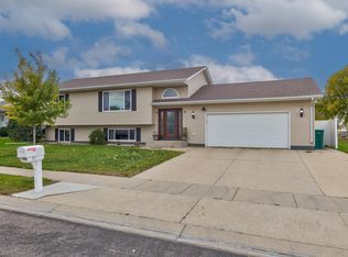 214 Athens Ave, Marshall, MN 56258