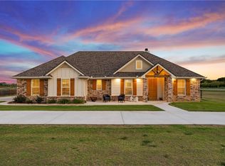 142 Appaloosa Ln, China Spring, TX 76633