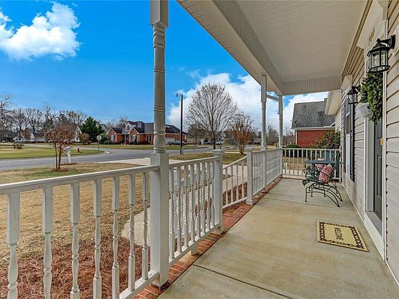 5th image of 700 Timbergate Dr