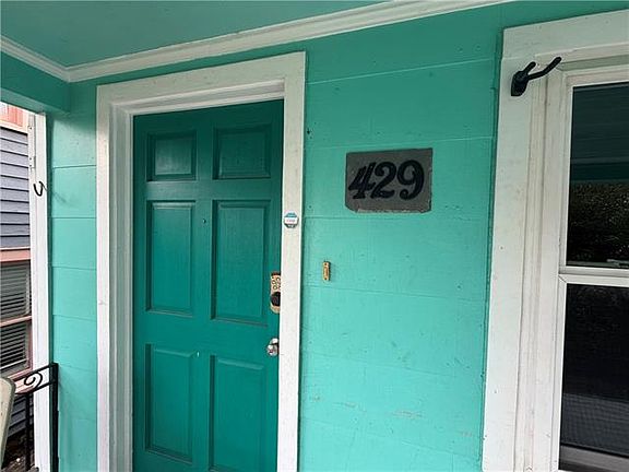 2nd image of 429 Pelican Ave