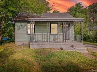 790 Parkwood Ave, Pontiac, MI 48340