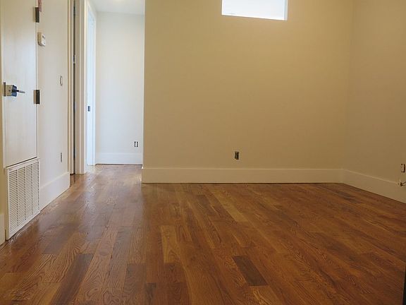 4th image of 675 Marcy Ave #2BACK