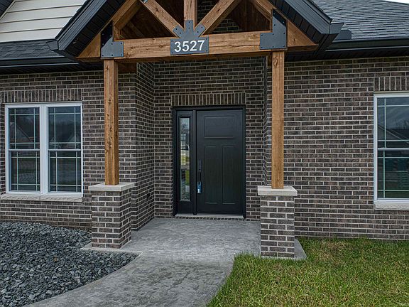 2nd image of 3527 Sand Dr