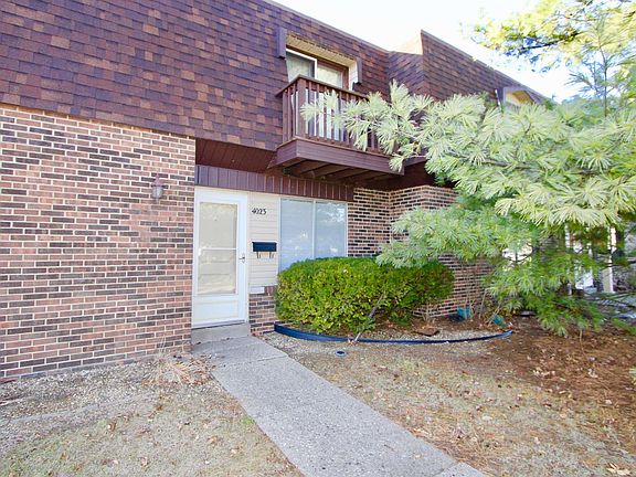 2nd image of 4023 N Westport Ct