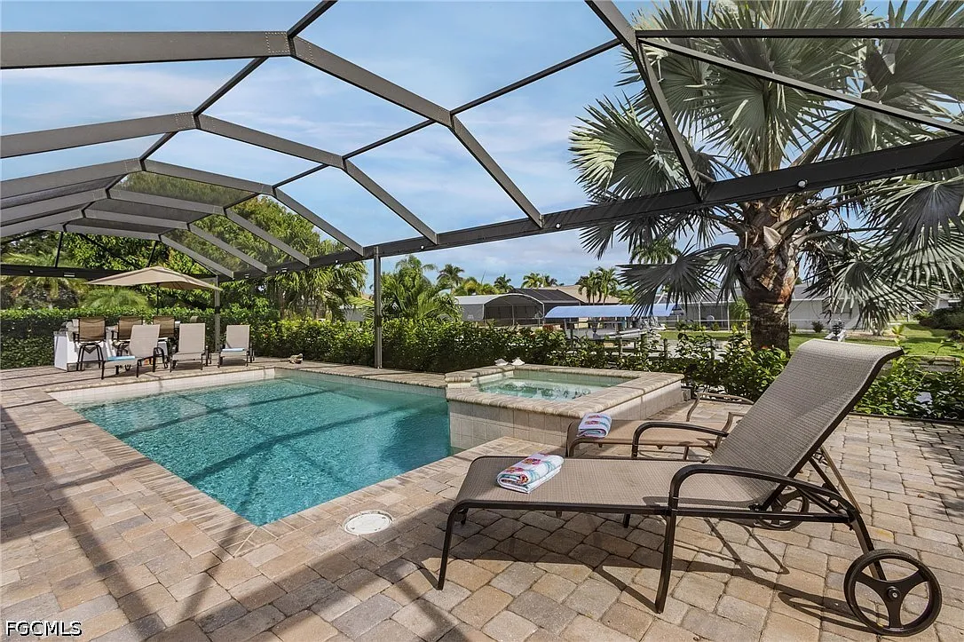 3 bed, 2.5 bath, 2091 sqft, $8,015 — Photo 1
