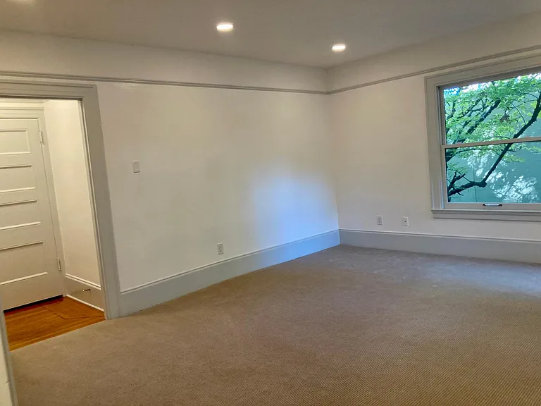 2166 SW Yamhill St #3 — Photo 21