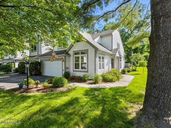 10 Malibu Hill, Rensselaer, NY 12144