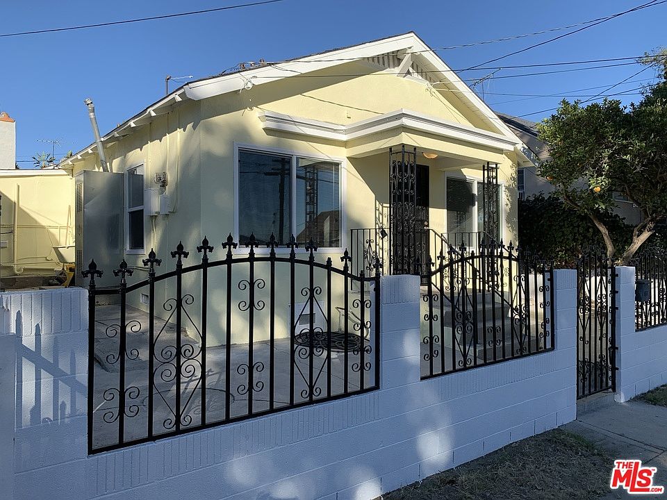 1st image of 584 W Santa Cruz St