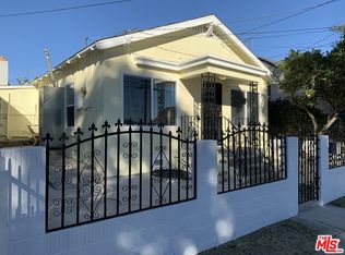 584 W Santa Cruz St, San Pedro, CA 90731
