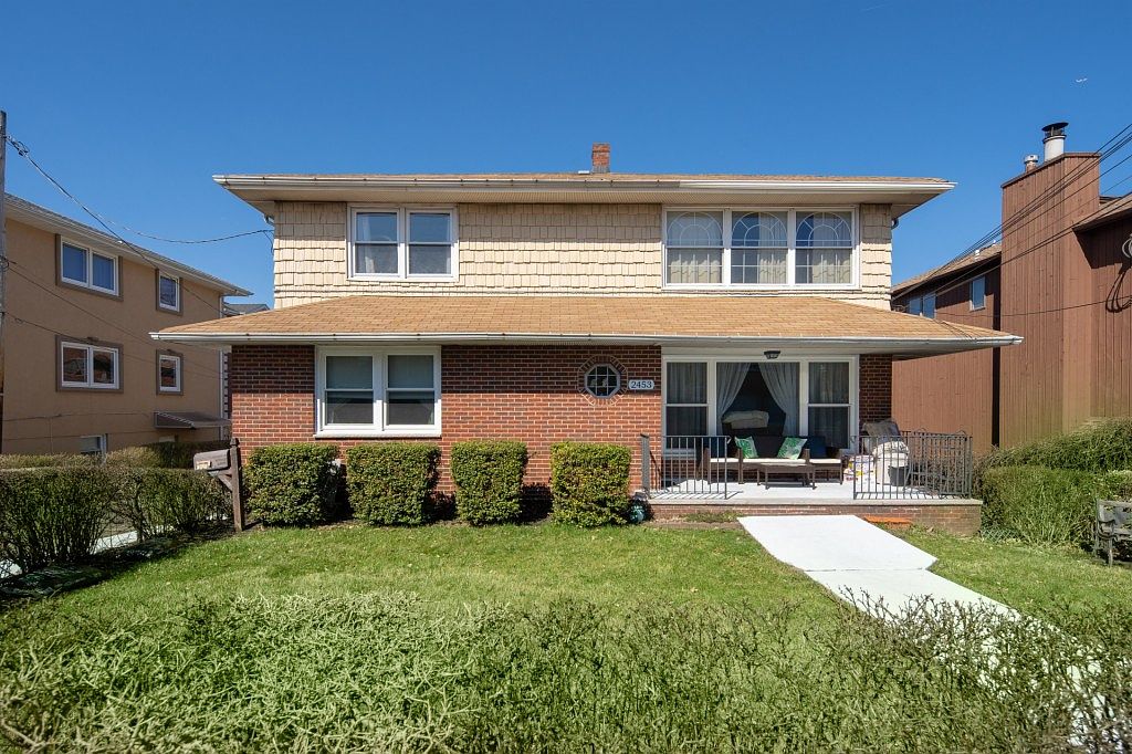 2453 1st St, Fort Lee, NJ 07024 Zillow