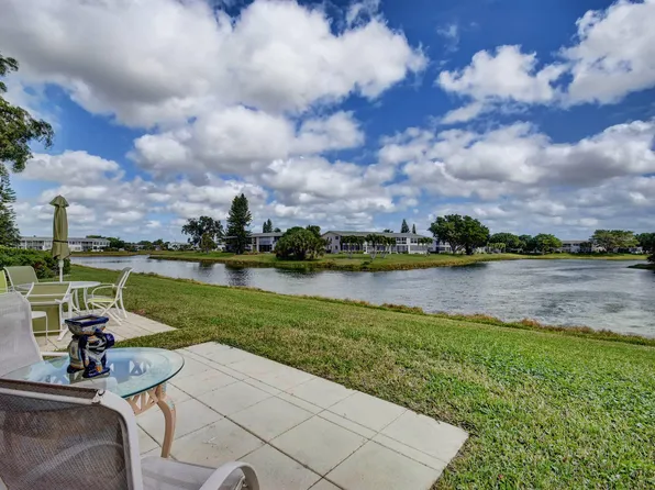 30 Berkshire #B-0300, West Palm Beach, FL 33417