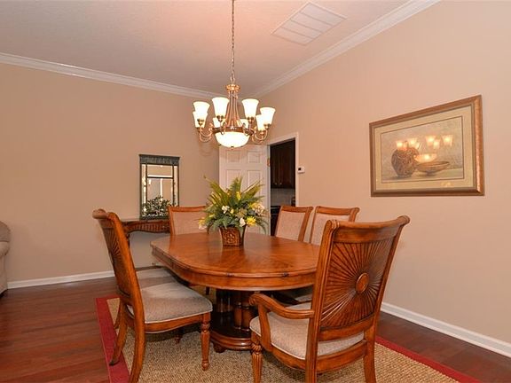 5th image of 1320 Artisan Ave W