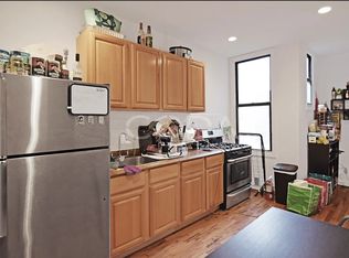 1917 Gates Ave #2R, Ridgewood, NY 11385