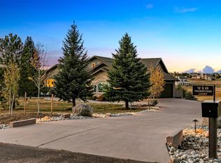 910 Trumpeters Ct E, Monument, CO 80132