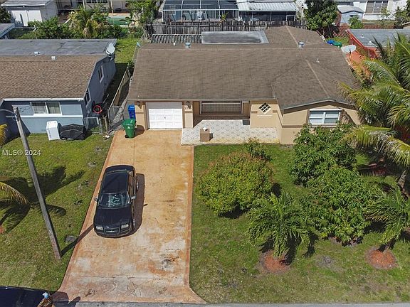 3rd image of 7765 Coral Blvd