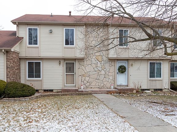 3rd image of 2086 Lac Du Mont Dr
