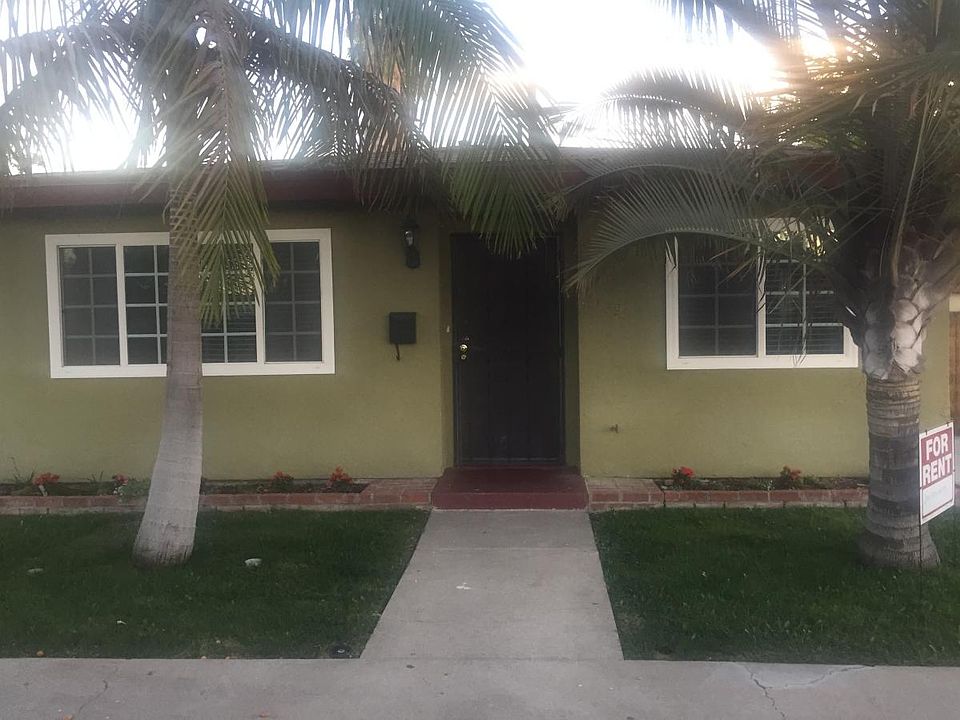 Bungalow style detached no common walls