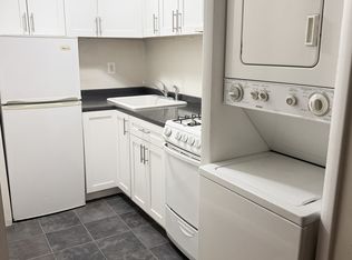 1136 Pine St #302, Philadelphia, PA 19107