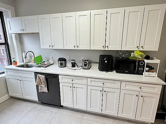 2 bed, 765 sqft, $2,700 — Photo 2