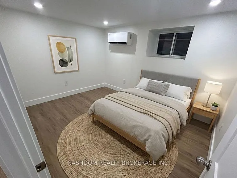 259 John St S #1 — Photo 3