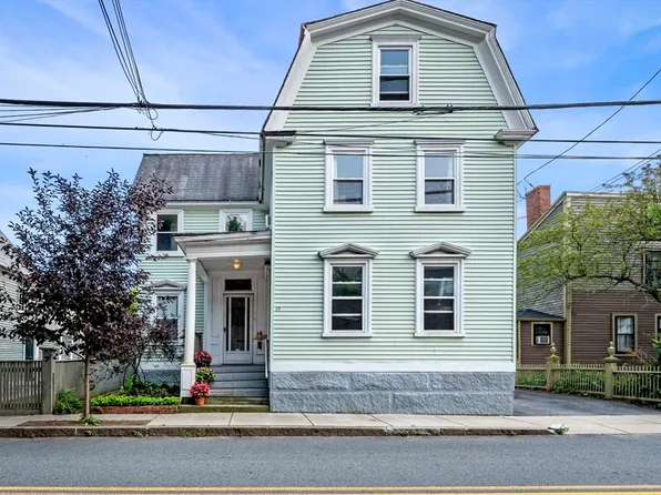 73 Essex St, Salem, MA 01970