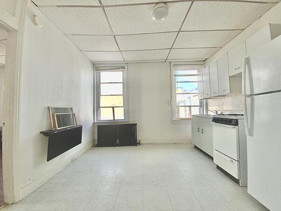 3rd image of 1532 S 6th St APT 3