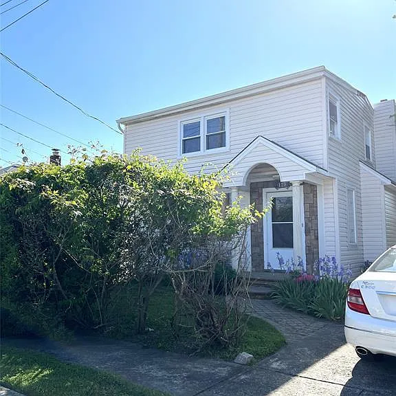 129 Flamingo St — Photo 21