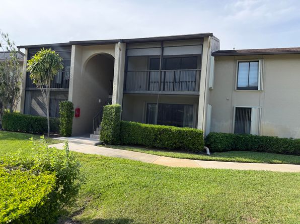 726 Sunny Pine Way APT B2