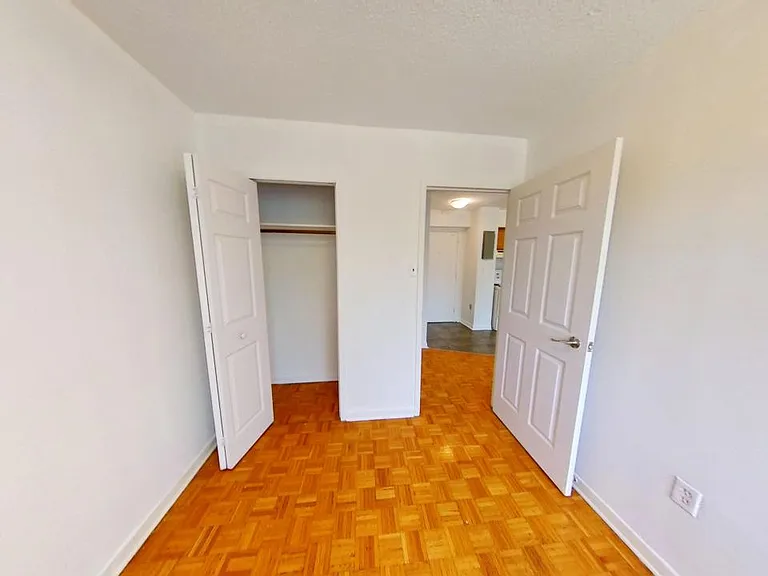 5713 Victoria Rd — Photo 23