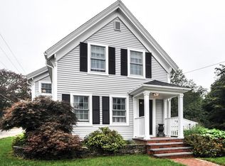 39 Alden St, Plymouth, MA 02360