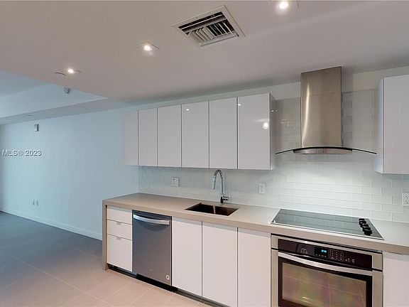3rd image of 1600 NE 1st Ave APT 1202