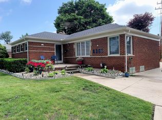 6365 Cortland Ave, Allen Park, MI 48101